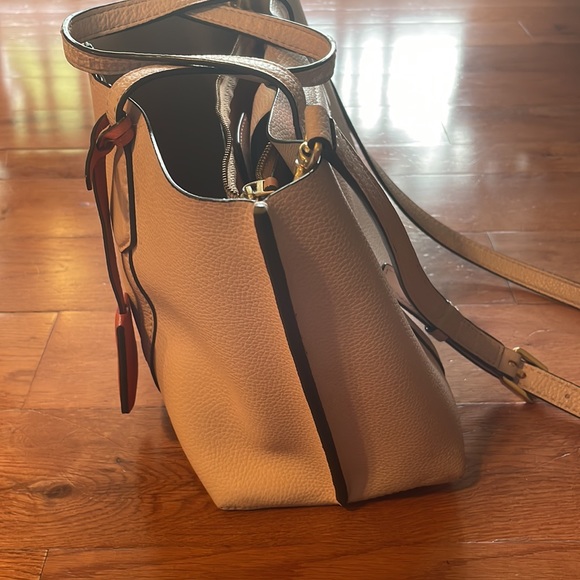 Tory Burch Perry Small Triple Compartment Tote Bag Shell pink: used condition - Picture 7 of 9